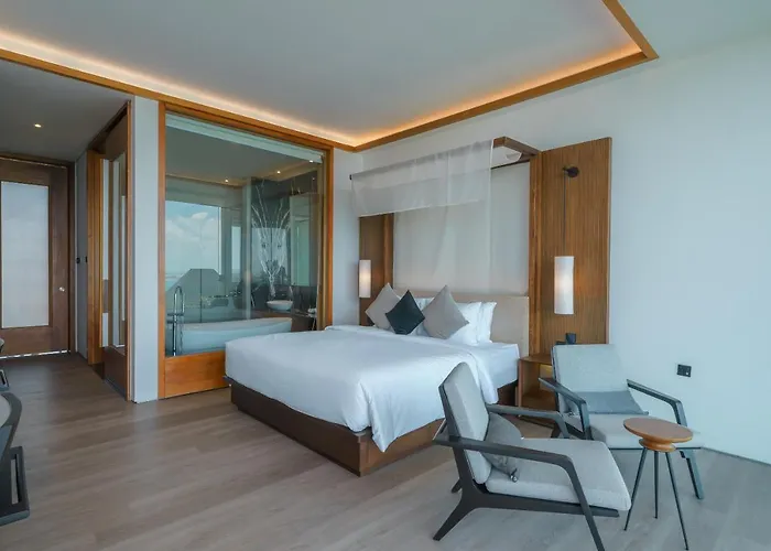 Beyond The Sea - Luxe Sea View In