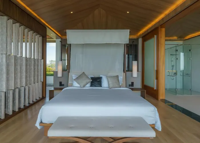 Beyond The Sea - Luxe Sea View In