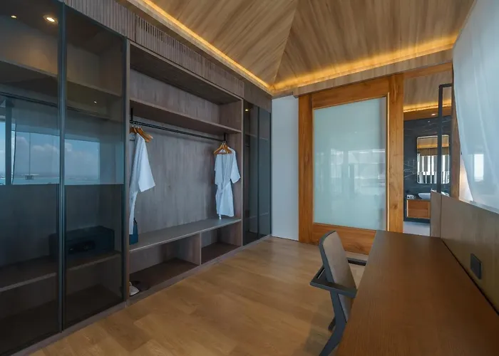 Beyond The Sea - Luxe Sea View In جيمباران