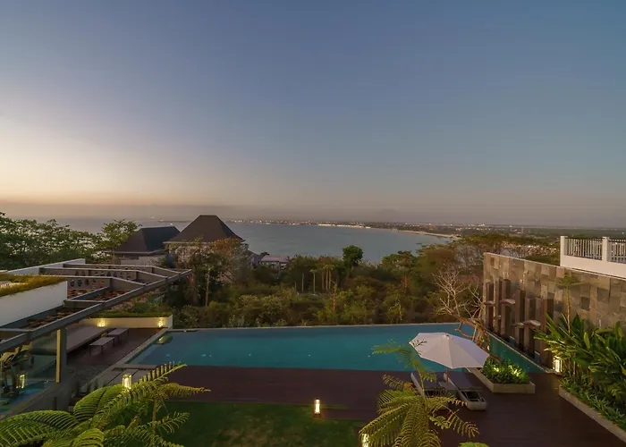 Beyond The Sea - Luxe Sea View In